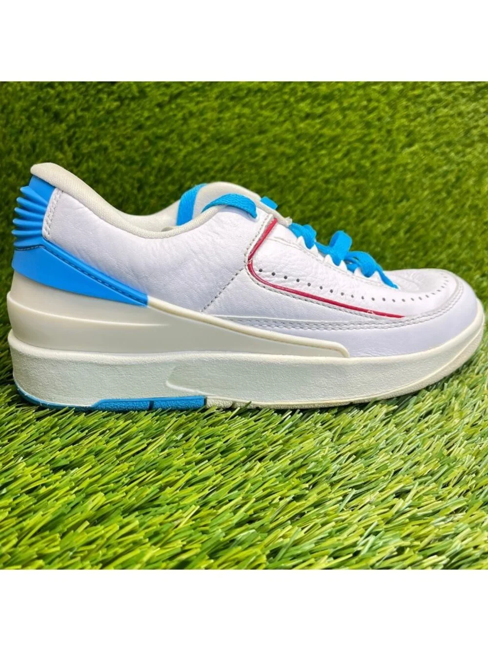 Nike Air Jordan 2 Retro Low NC to Womens Size 6 White Basketball Shoes Sneakers